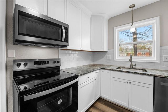 32211 Pardo Street, Garden City, MI 48135