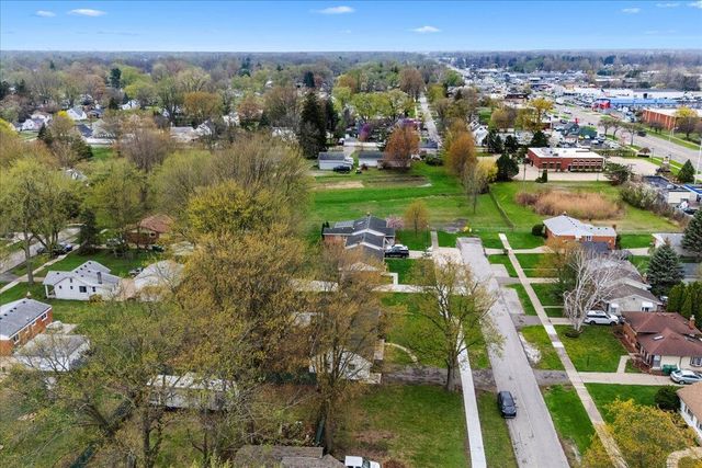 32211 Pardo Street, Garden City, MI 48135