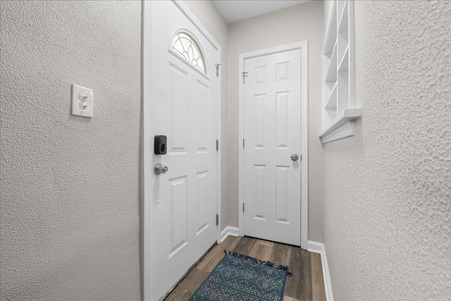 32211 Pardo Street, Garden City, MI 48135