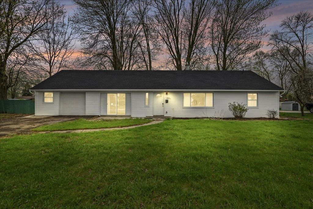 32211 Pardo Street, Garden City, MI 48135