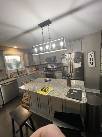 528 Womack Rd, Bethpage, TN 37022