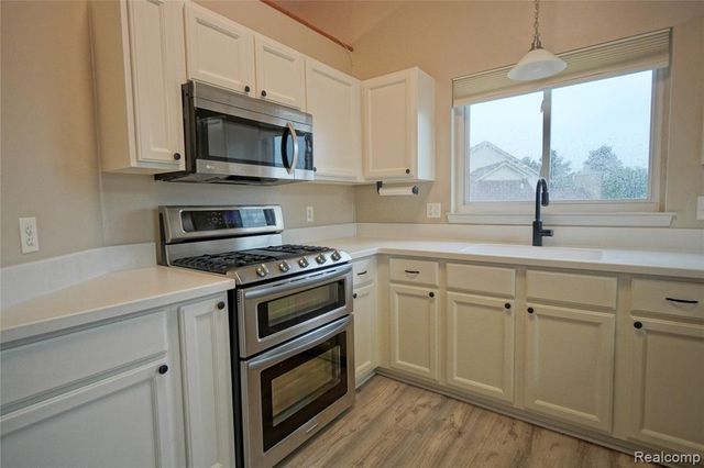 4063 Amanda Court, Canton, MI 48188