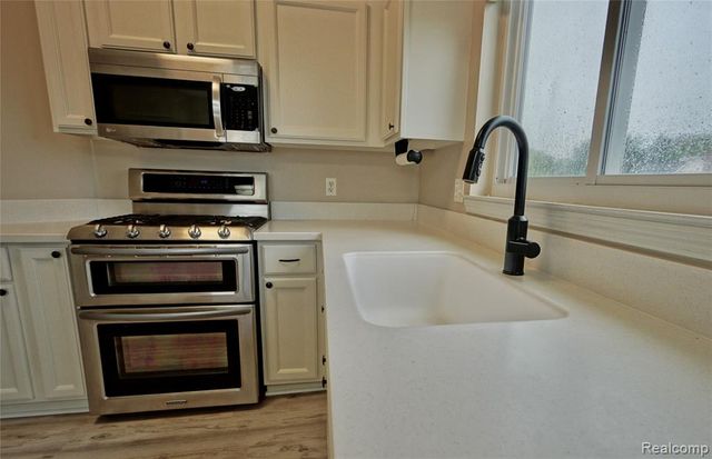 4063 Amanda Court, Canton, MI 48188