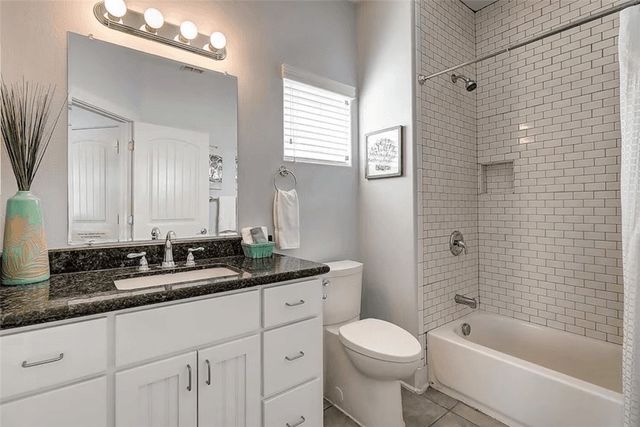 678 Anchor Dr, Port Aransas, TX 78373