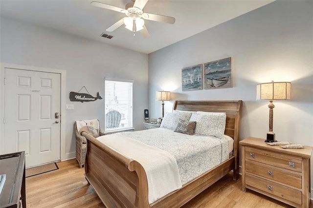 678 Anchor Dr, Port Aransas, TX 78373