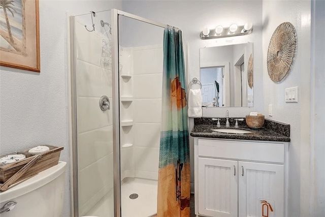 678 Anchor Dr, Port Aransas, TX 78373