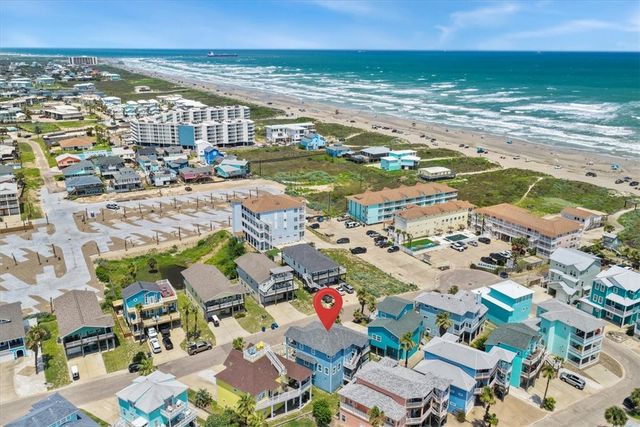 678 Anchor Dr, Port Aransas, TX 78373