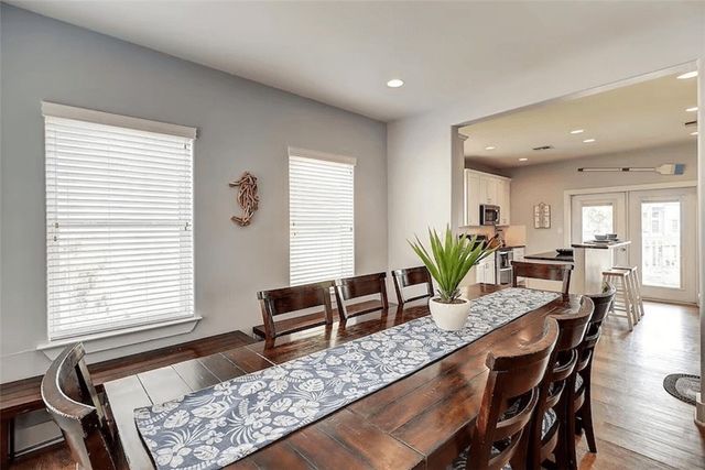 678 Anchor Dr, Port Aransas, TX 78373