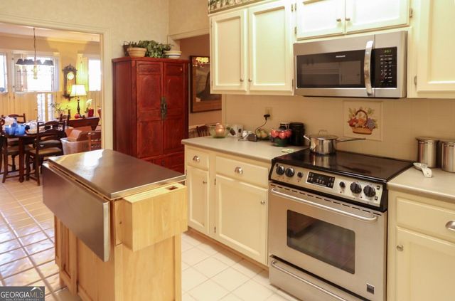 127 N Stratford Drive, Athens, GA 30605