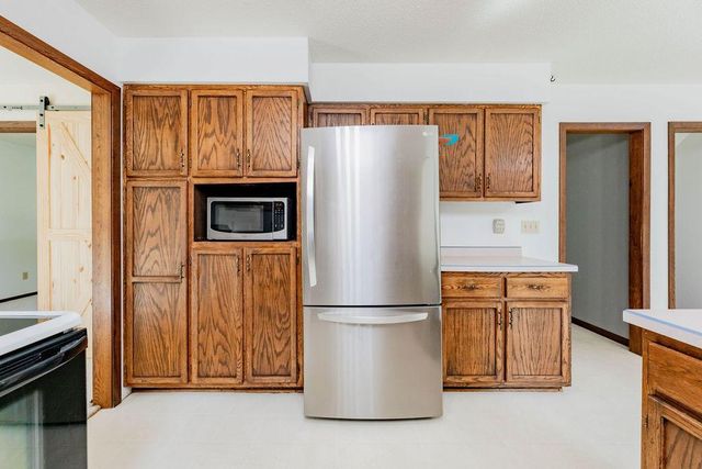 2322 Cromwell Street S, Moorhead, MN 56560