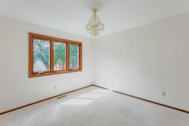 2322 Cromwell Street S, Moorhead, MN 56560