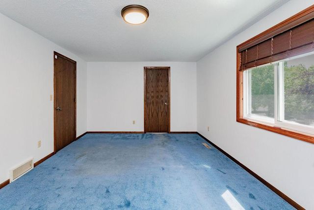 2322 Cromwell Street S, Moorhead, MN 56560