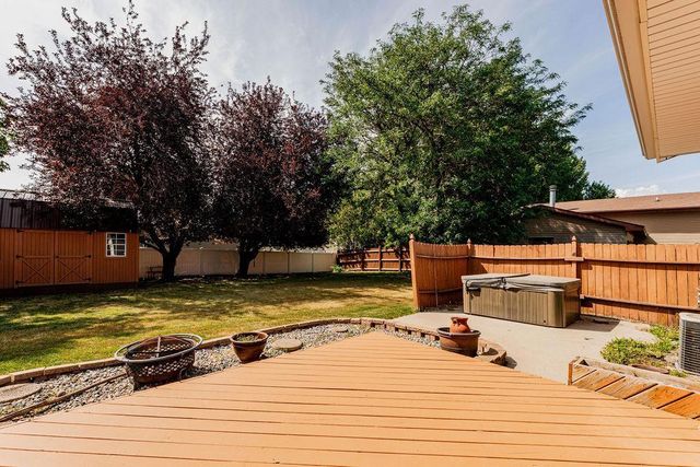 2322 Cromwell Street S, Moorhead, MN 56560