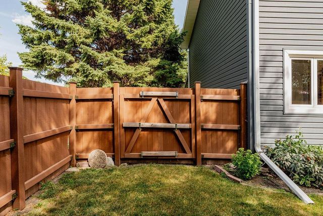 2322 Cromwell Street S, Moorhead, MN 56560