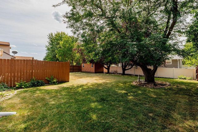 2322 Cromwell Street S, Moorhead, MN 56560