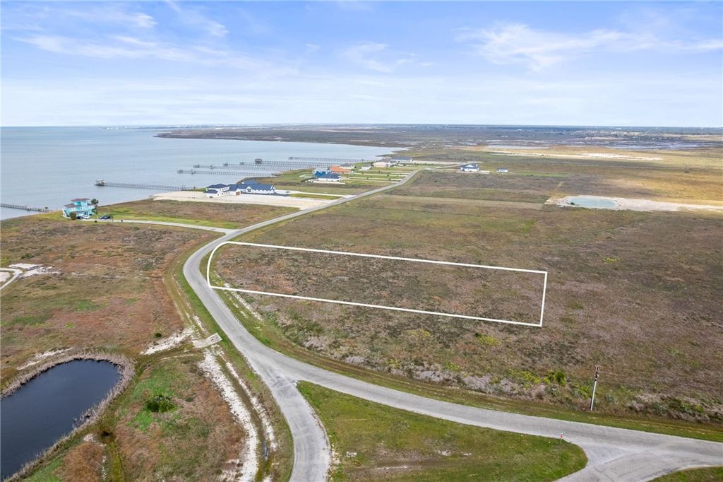 104 Dockside Dr, Rockport, TX 78382 — photo 4