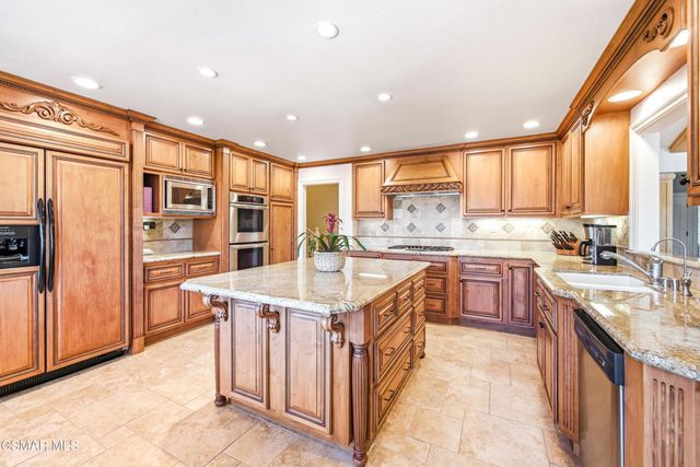 5037 Lakeview Canyon Road, Westlake Village, CA 91362