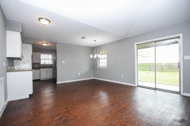 208 Willow Street, Sealy, TX 77474