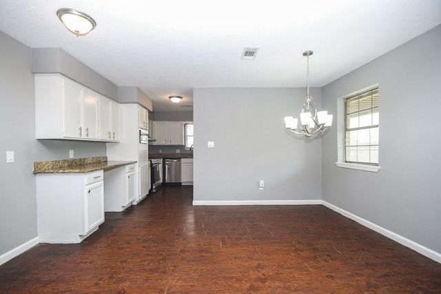 208 Willow Street, Sealy, TX 77474