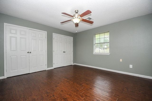 208 Willow Street, Sealy, TX 77474