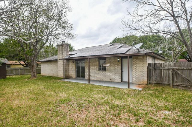 208 Willow Street, Sealy, TX 77474