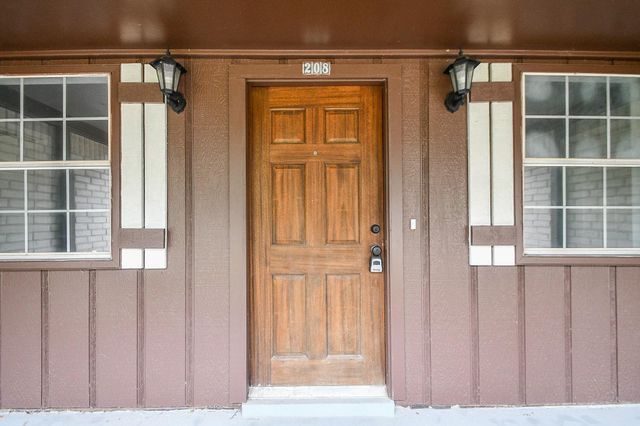 208 Willow Street, Sealy, TX 77474