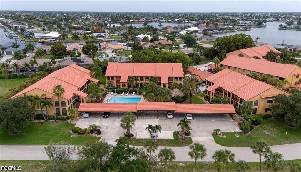 5510 SW 4th PL 305, Cape Coral, FL 33914