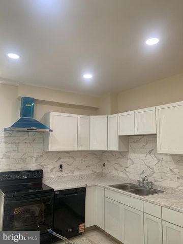 416 SPRING ST, Reading, PA 19601