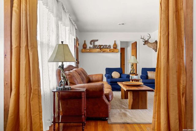 222 Eastley, San Antonio, TX 78217