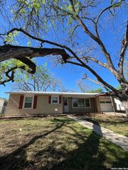222 Eastley, San Antonio, TX 78217