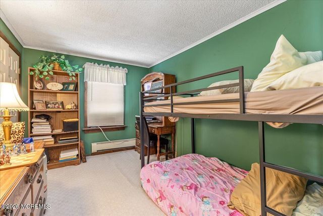 225 Freeman Street, Woodbridge, NJ 07095