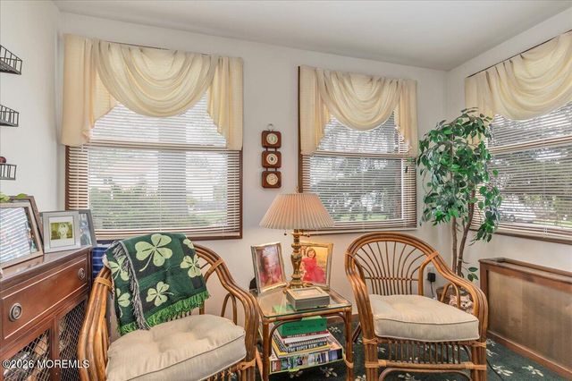 225 Freeman Street, Woodbridge, NJ 07095