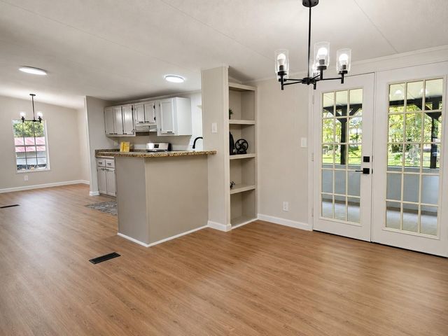 151 N Canyon Drive, Onalaska, TX 77360