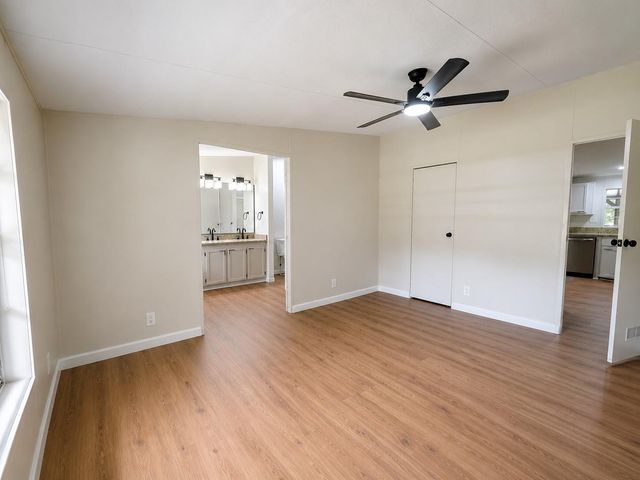 151 N Canyon Drive, Onalaska, TX 77360