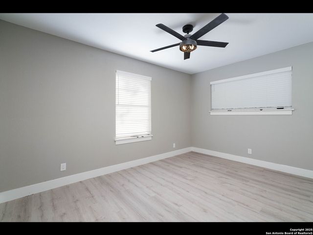 8619 Oak Ledge, San Antonio, TX 78217