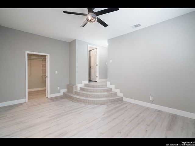 8619 Oak Ledge, San Antonio, TX 78217