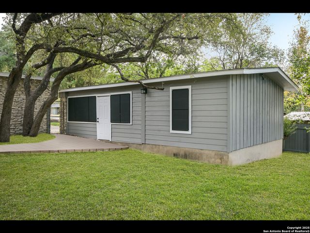 8619 Oak Ledge, San Antonio, TX 78217