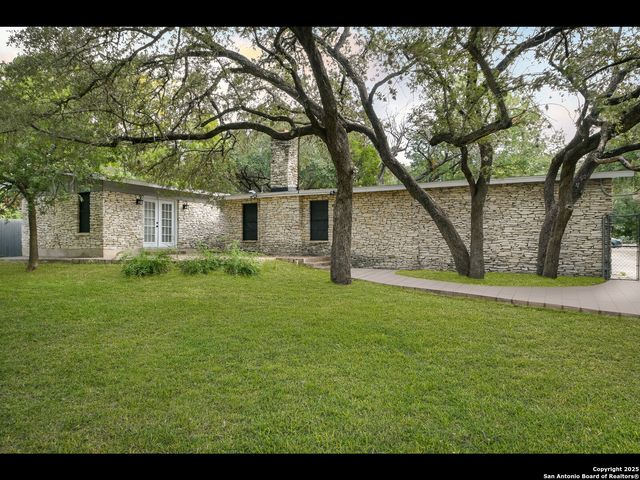 8619 Oak Ledge, San Antonio, TX 78217