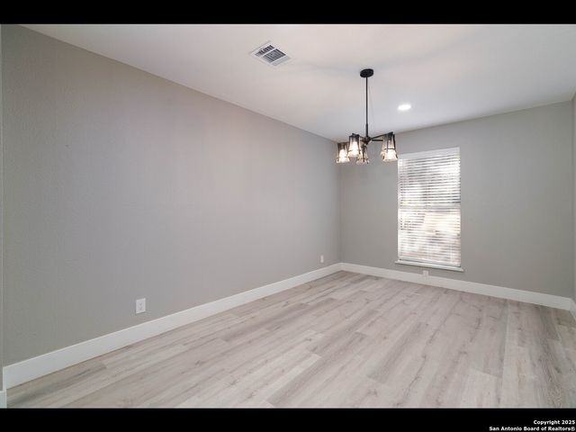 8619 Oak Ledge, San Antonio, TX 78217