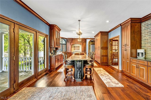6900 Deerfield Avenue NW, Canal Fulton, OH 44614