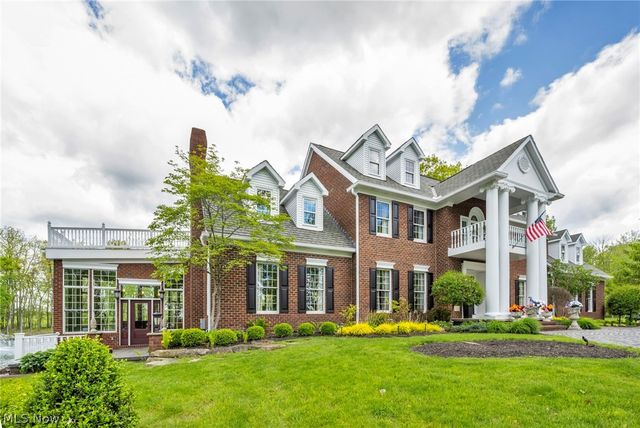 6900 Deerfield Avenue NW, Canal Fulton, OH 44614