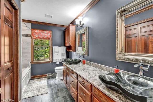 6900 Deerfield Avenue NW, Canal Fulton, OH 44614