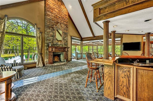 6900 Deerfield Avenue NW, Canal Fulton, OH 44614