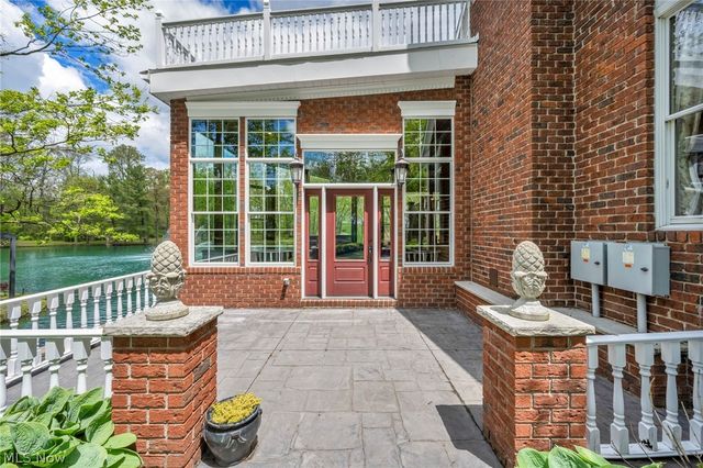6900 Deerfield Avenue NW, Canal Fulton, OH 44614