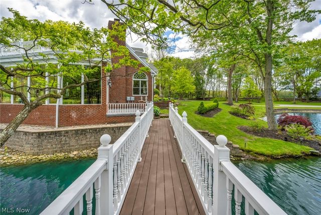 6900 Deerfield Avenue NW, Canal Fulton, OH 44614