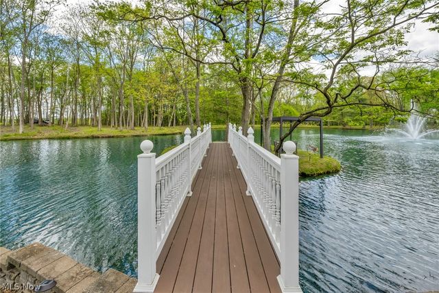 6900 Deerfield Avenue NW, Canal Fulton, OH 44614