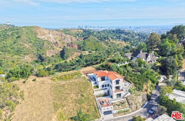 3072 Hollyridge Drive, Los Angeles, CA 90068