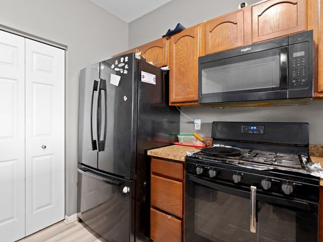 7627 E 112th Avenue, Crown Point, IN 46307