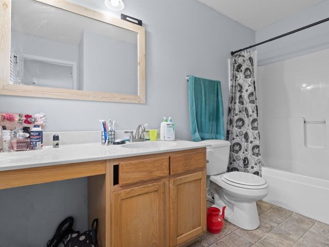 7627 E 112th Avenue, Crown Point, IN 46307