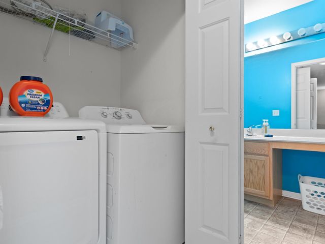 7627 E 112th Avenue, Crown Point, IN 46307